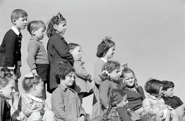 Gerahmter Druck : Bambini auf dem Ponte a Greve Gerahmter Druck : Bambini auf dem Ponte a Greve