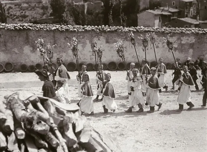 Gerahmter Druck : Religiöse Prozession in Scanno Gerahmter Druck : Religiöse Prozession in Scanno