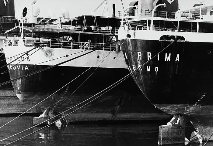 Gerahmter Druck : Navi am Anleger Gerahmter Druck : Navi am Anleger