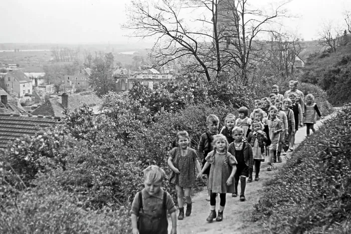 Gerahmter Druck : Lebus an der Oder Gerahmter Druck : Lebus an der Oder