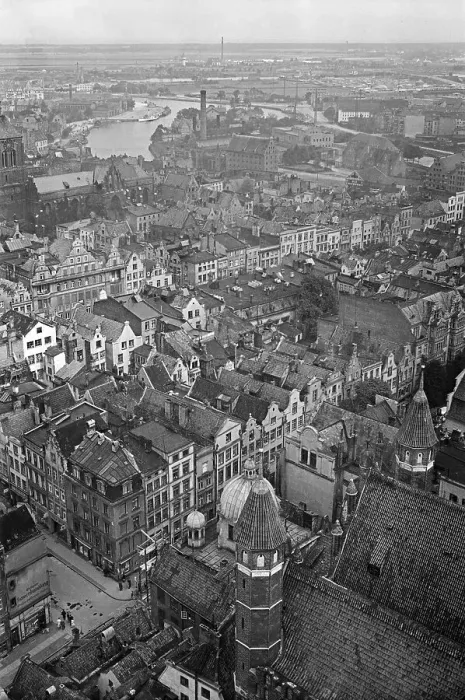 Gerahmter Druck : Danzig. Anblick von dem Turm der Marienkirche in Gdańsk, Polen um die Jahrzehnte dreißig