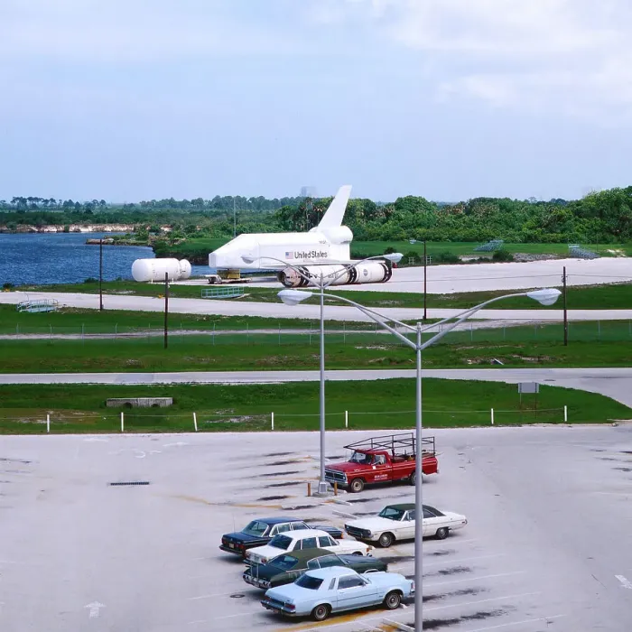 Gerahmter Druck : Florida. Parkschlosses Raumfahrt-Shuttle am Kennedy-Space-Zentrum in Kapkanaval, Florida Gerahmter Druck : Florida. Parkschlosses Raumfahrt-Shuttle am Kennedy-Space-Zentrum in Kapkanaval, Florida