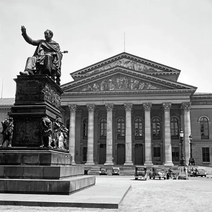 Gerahmter Druck : München. Das Nationale Theater am Maximilianplatz in München Gerahmter Druck : München. Das Nationale Theater am Maximilianplatz in München