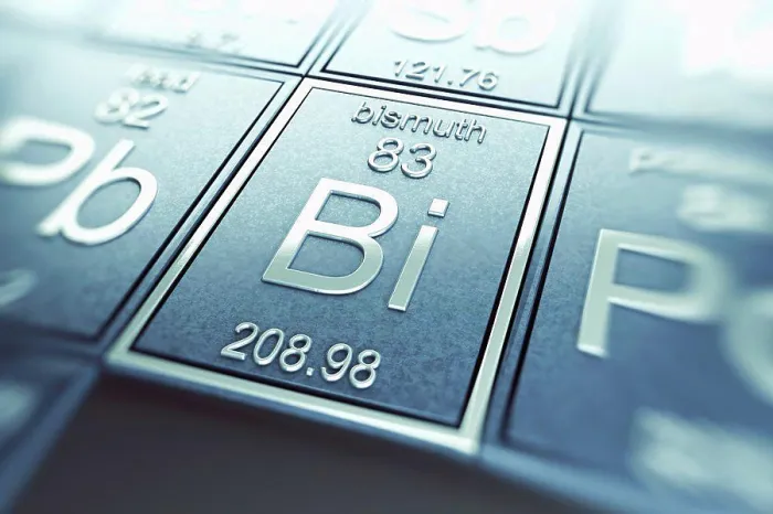 Gerahmter Druck : Bismut (Chemisches Element) Gerahmter Druck : Bismut (Chemisches Element)