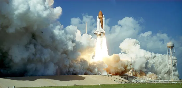 Gerahmter Druck : Start der Space-Shuttle-Challenger, 1985. NASA-Fotografie. Gerahmter Druck : Start der Space-Shuttle-Challenger, 1985. NASA-Fotografie.