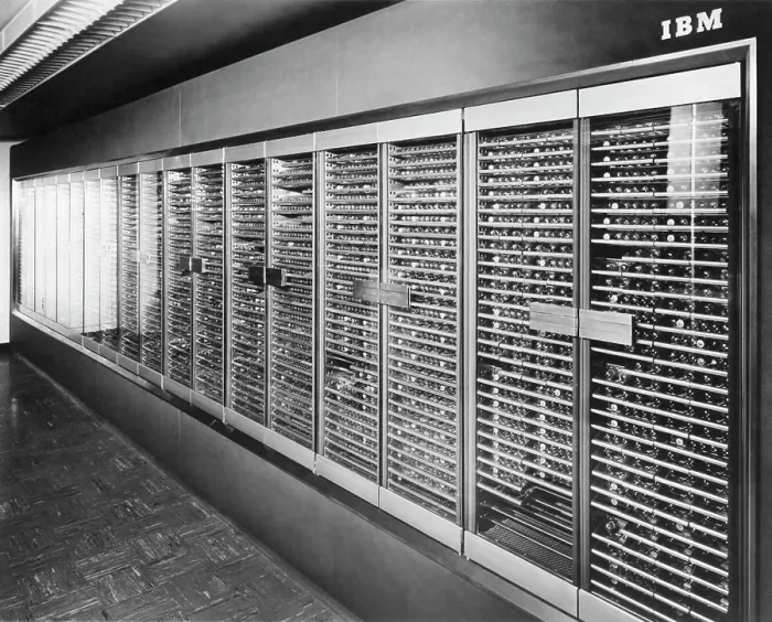 Gerahmter Druck : Mainframe in einem Computerlabor. Gerahmter Druck : Mainframe in einem Computerlabor.