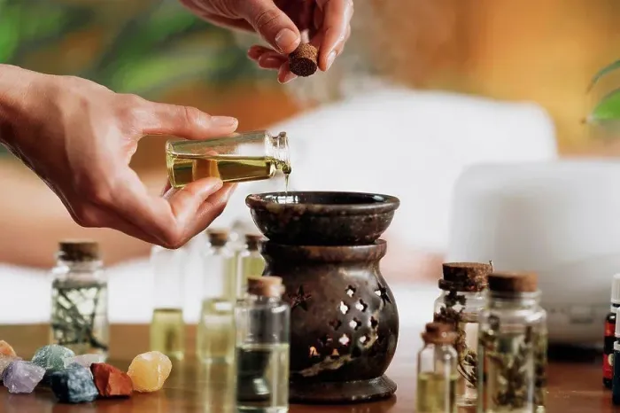 Gerahmter Druck : Ayurveda-Aromatherapie mit Essential Oil Diffuser Gerahmter Druck : Ayurveda-Aromatherapie mit Essential Oil Diffuser