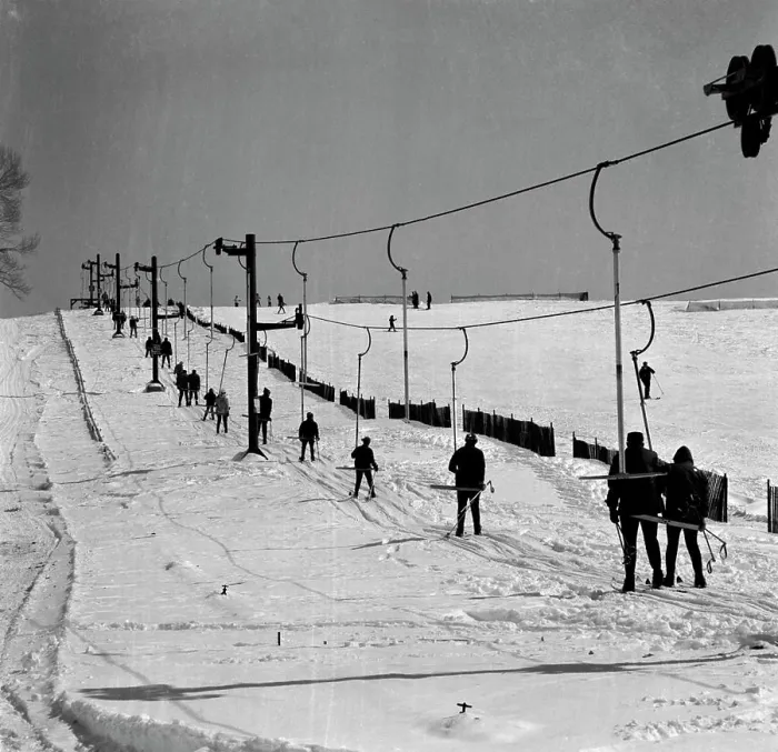 Gerahmter Druck : Skiing Gerahmter Druck : Skiing