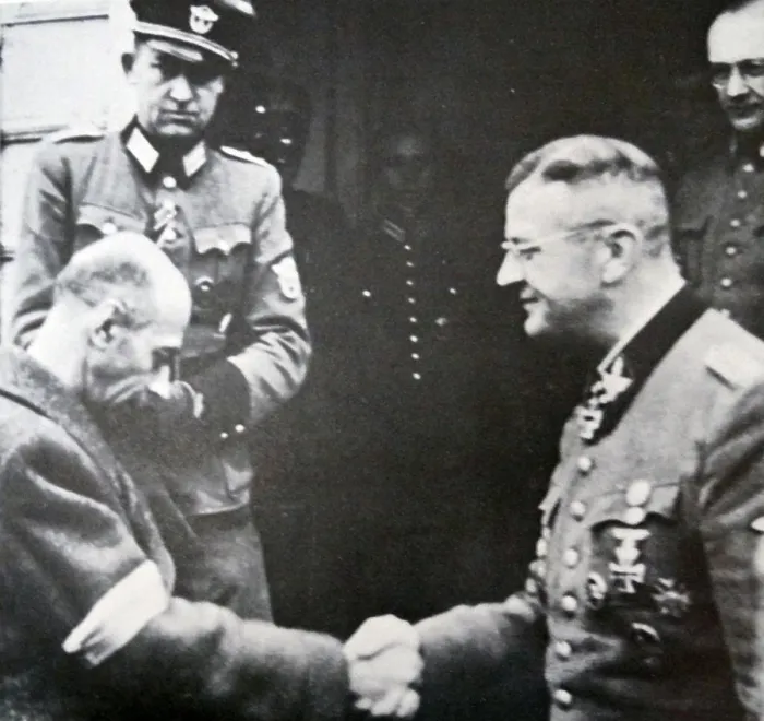 Gerahmter Druck : Übergabe des Generals Bor-Komorowski Gerahmter Druck : Übergabe des Generals Bor-Komorowski