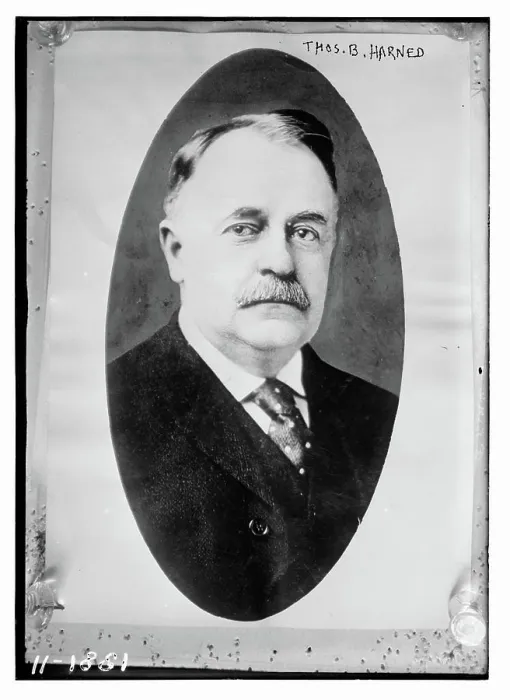 Gerahmter Druck : Thos. B. Harned
