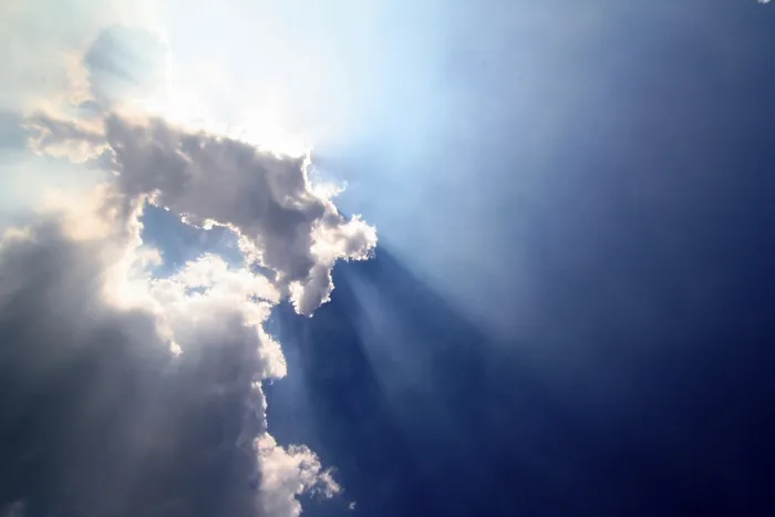 Gerahmter Druck : Aktinismus bei bewölktem Himmel. Gerahmter Druck : Aktinismus bei bewölktem Himmel.