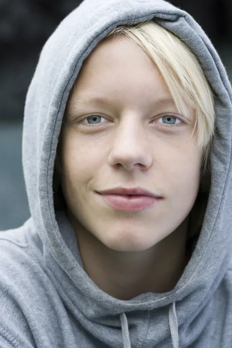 Gerahmter Druck : Adolescence Gerahmter Druck : Adolescence
