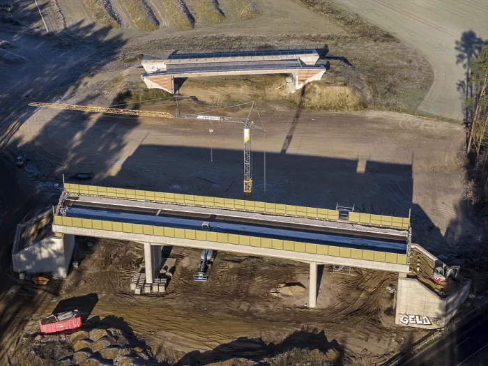 Gerahmter Druck : Luftbildansicht des Baustellenbereichs. Gerahmter Druck : Luftbildansicht des Baustellenbereichs.