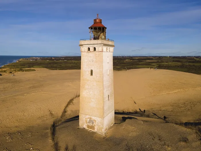 Gerahmter Druck : Luftaufnahme, Leuchtturm und Düne. Gerahmter Druck : Luftaufnahme, Leuchtturm und Düne.