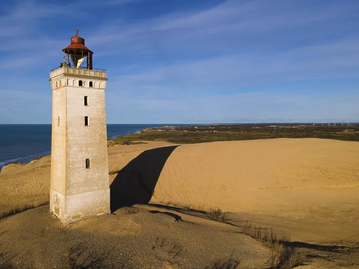 Gerahmter Druck : Luftaufnahme, Leuchtturm und Düne. Gerahmter Druck : Luftaufnahme, Leuchtturm und Düne.