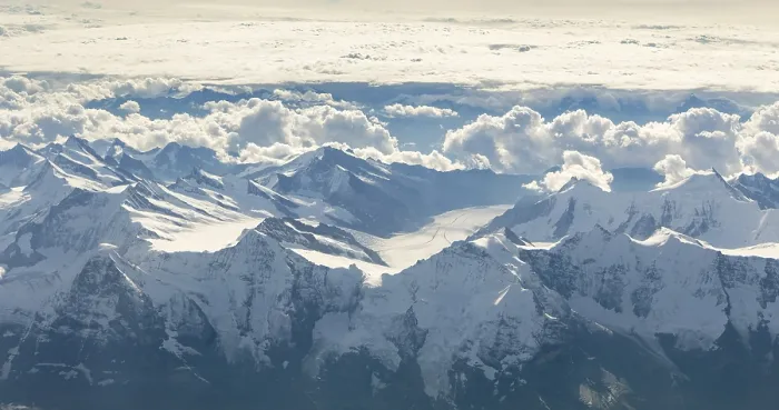 Gerahmter Druck : Luftaufnahme der Berge Eiger Gerahmter Druck : Luftaufnahme der Berge Eiger