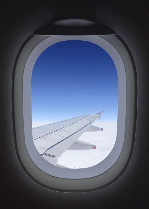 Gerahmter Druck : Flugzeugfenster Gerahmter Druck : Flugzeugfenster