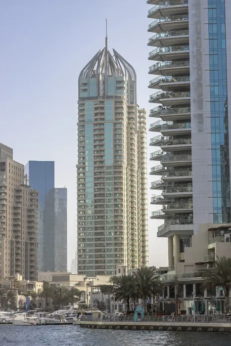 Gerahmter Druck : Der Al Murjan Tower, ein Beispiel moderner Architektur. Gerahmter Druck : Der Al Murjan Tower, ein Beispiel moderner Architektur.
