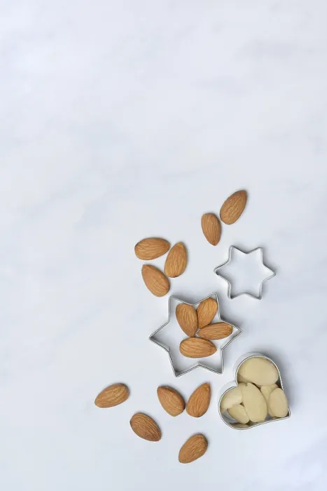Gerahmter Druck : Mandel und Biskuitformen für Biscuits Gerahmter Druck : Mandel und Biskuitformen für Biscuits
