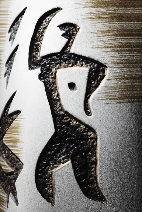 Gerahmter Druck : Antike Keramik mit Petroglyphen. Gerahmter Druck : Antike Keramik mit Petroglyphen.