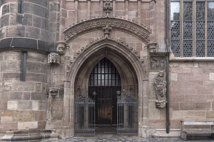 Gerahmter Druck : Apotheker Tor der Lorenzkirche Gerahmter Druck : Apotheker Tor der Lorenzkirche