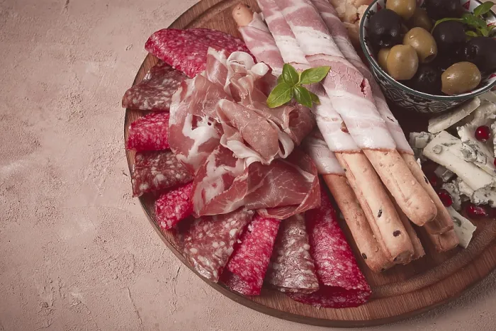 Gerahmter Druck : Vorspeise, Viergängermahl, Teller, Wurst Gerahmter Druck : Vorspeise, Viergängermahl, Teller, Wurst