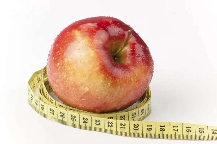 Gerahmter Druck : Apfel mit Maßband Gerahmter Druck : Apfel mit Maßband