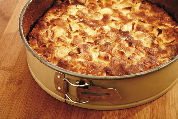 Gerahmter Druck : Apfelkuchen mit Zimt. Gerahmter Druck : Apfelkuchen mit Zimt.