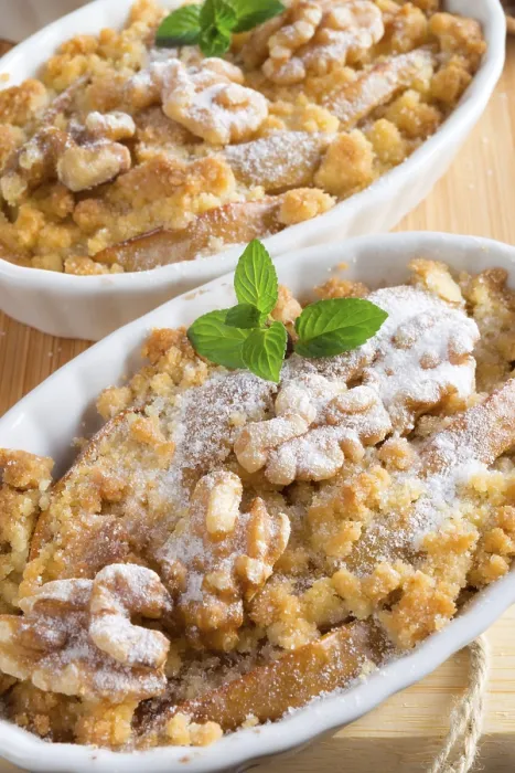 Gerahmter Druck : Apfel-Walnuss Streuselkuchen Gerahmter Druck : Apfel-Walnuss Streuselkuchen