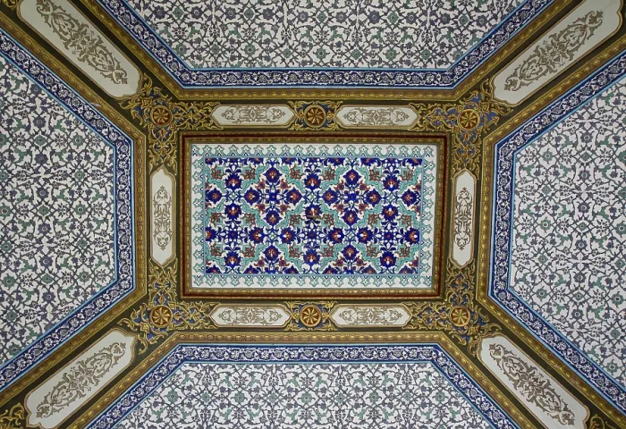 Gerahmter Druck : Arabesken auf der Decke des Topkapi-Palastes. Gerahmter Druck : Arabesken auf der Decke des Topkapi-Palastes.
