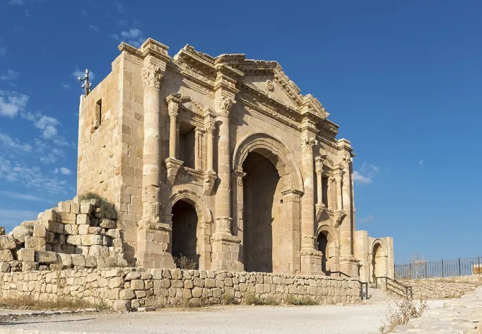 Gerahmter Druck : Bogen des Hadrian, Jerash, Jordanien Gerahmter Druck : Bogen des Hadrian, Jerash, Jordanien