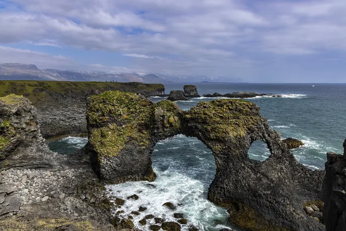 Gerahmter Druck : Arnastapi, Snaefellsnes, Island Gerahmter Druck : Arnastapi, Snaefellsnes, Island