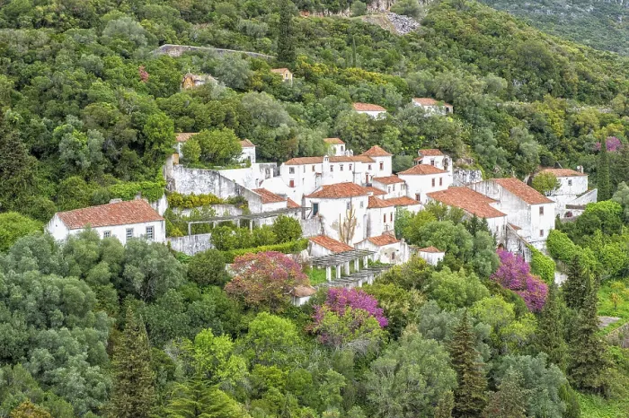 Gerahmter Druck : Kloster Arrabida, Serra da Arrabida Gerahmter Druck : Kloster Arrabida, Serra da Arrabida