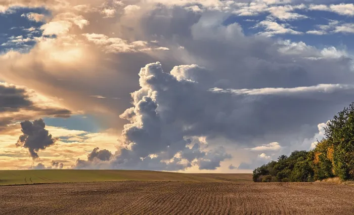 Gerahmter Druck : Atmosphärischer Abendhimmel Gerahmter Druck : Atmosphärischer Abendhimmel
