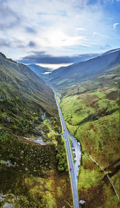 Gerahmter Druck : Herbstfarben über Mach Loop von einem Drohnen. Gerahmter Druck : Herbstfarben über Mach Loop von einem Drohnen.