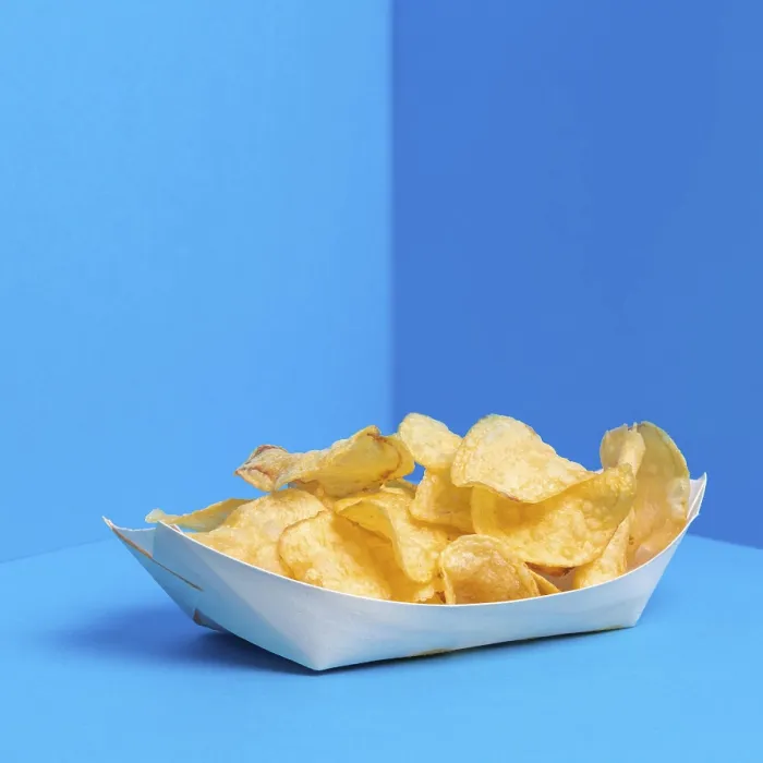 Gerahmter Druck : Beispielsweise Chips bereit zur Servierung. Gerahmter Druck : Beispielsweise Chips bereit zur Servierung.
