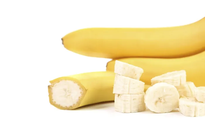 Gerahmter Druck : Bananas isoliert auf einem weißen Hintergrund.
