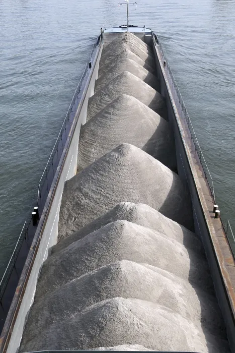 Gerahmter Druck : Schiff mit Sand Gerahmter Druck : Schiff mit Sand
