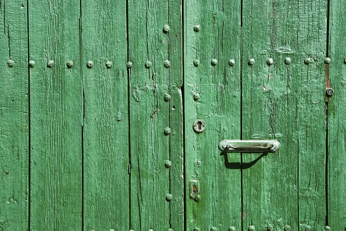 Gerahmter Druck : Ein Detail einer Scheunentür.