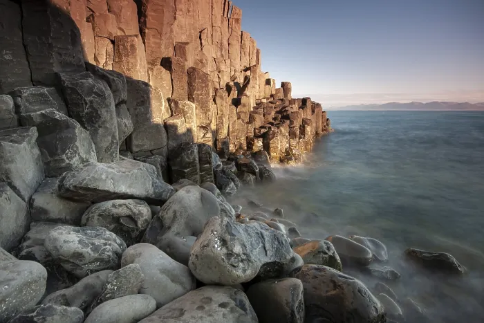 Gerahmter Druck : Basalt-Säulen, Säulengrabengestein Gerahmter Druck : Basalt-Säulen, Säulengrabengestein