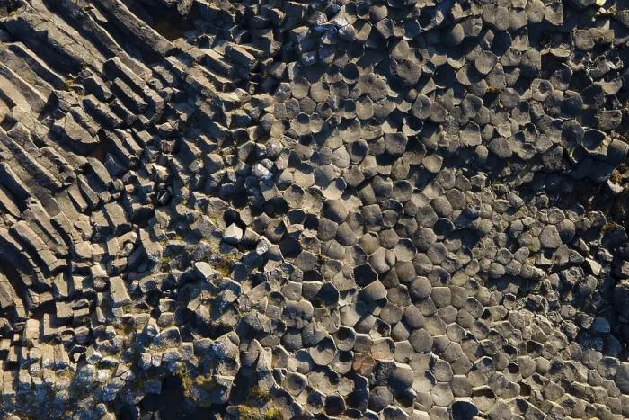 Gerahmter Druck : Basaltformationen, Kalfshamarsvik Gerahmter Druck : Basaltformationen, Kalfshamarsvik