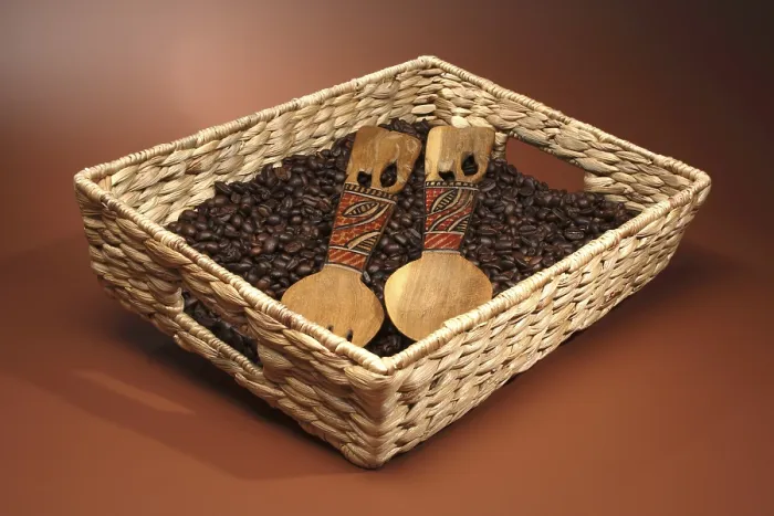 Gerahmter Druck : Korb mit Kaffeebohnen Gerahmter Druck : Korb mit Kaffeebohnen
