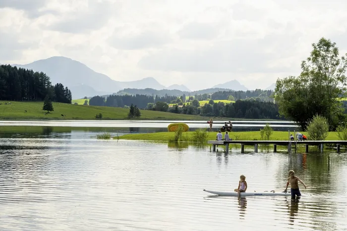Gerahmter Druck : Badebereich am Forggensee Gerahmter Druck : Badebereich am Forggensee