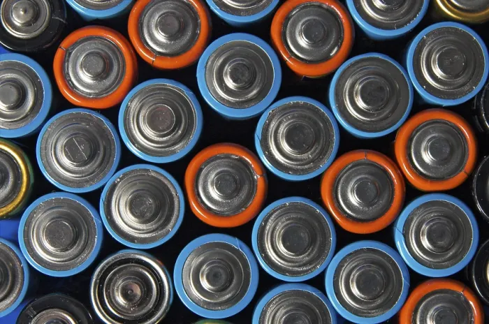 Gerahmter Druck : Batteries Gerahmter Druck : Batteries