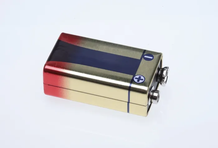 Gerahmter Druck : Batterie, 9-Volts-Blockbatterie Gerahmter Druck : Batterie, 9-Volts-Blockbatterie