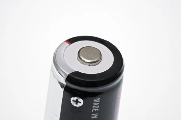 Gerahmter Druck : Batterie, Makro, Ausschnitt. Gerahmter Druck : Batterie, Makro, Ausschnitt.