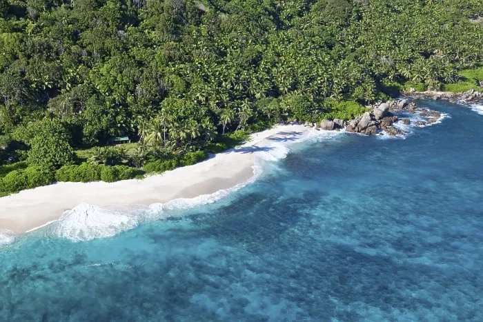 Gerahmter Druck : Die Bucht Anse Cachee bei Pointe Golette. Gerahmter Druck : Die Bucht Anse Cachee bei Pointe Golette.