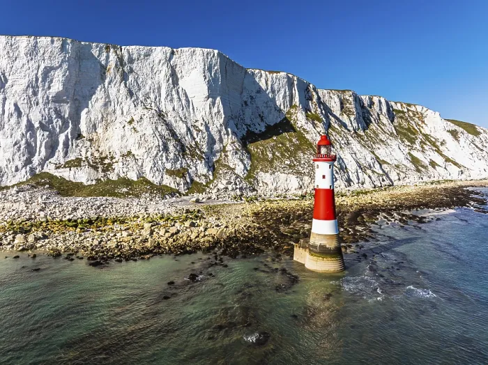 Gerahmter Druck : Beachy Head Leuchtturm aus einer Drohne. Gerahmter Druck : Beachy Head Leuchtturm aus einer Drohne.
