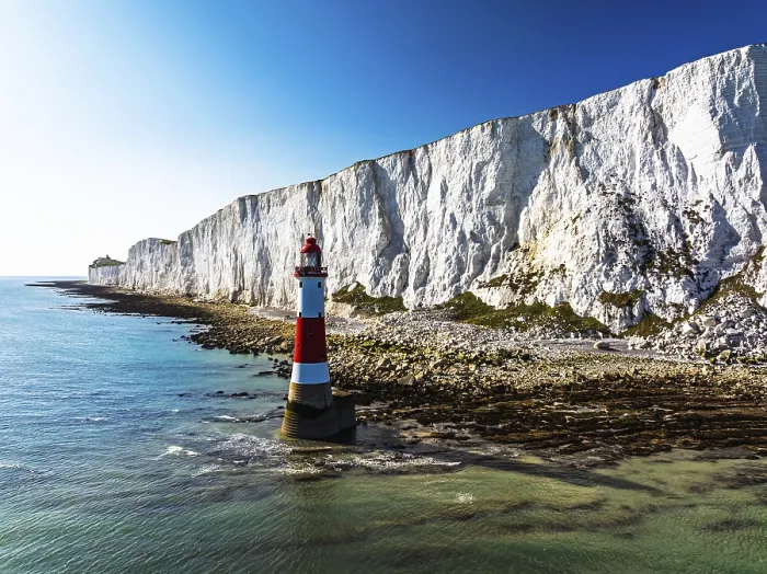 Gerahmter Druck : Beachy Head Leuchtturm aus einer Drohne. Gerahmter Druck : Beachy Head Leuchtturm aus einer Drohne.