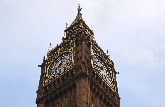 Gerahmter Druck : Turm mit Uhr von Big Ben Gerahmter Druck : Turm mit Uhr von Big Ben